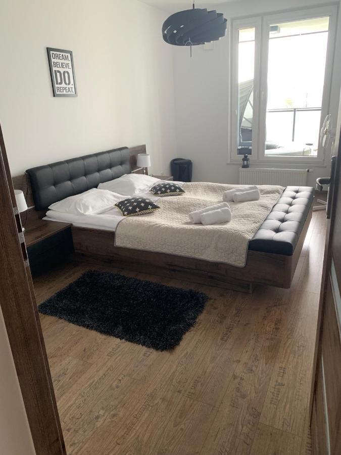 Apartament Skyscrapper Z Widokiem Na Panorame Warszawy Varşova Dış mekan fotoğraf